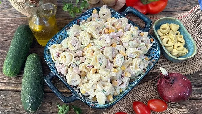 sałatka z tortellini gotowa