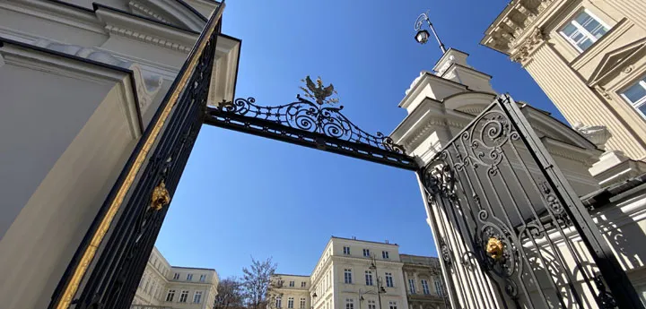 Zdjęcie Rekrutacja na Uniwersytet Warszawski: Terminy, Wymagania i Programy