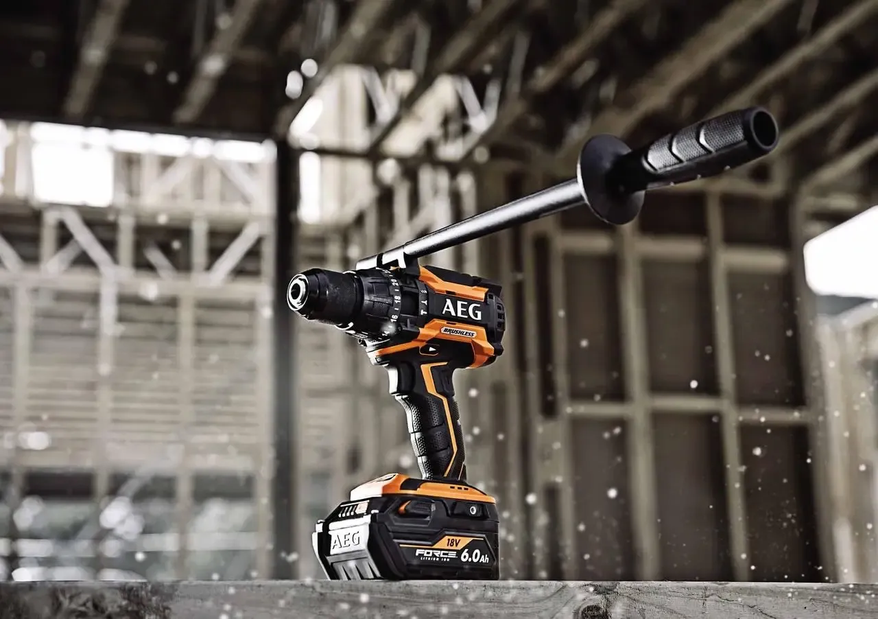 Ceny wkrętarek AEG i Makita zestawy