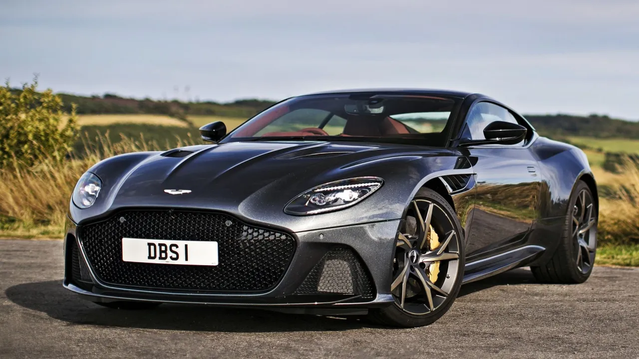 Zdjęcie Ile kosztuje Aston Martin? Ceny modeli, które Cię zaskoczą