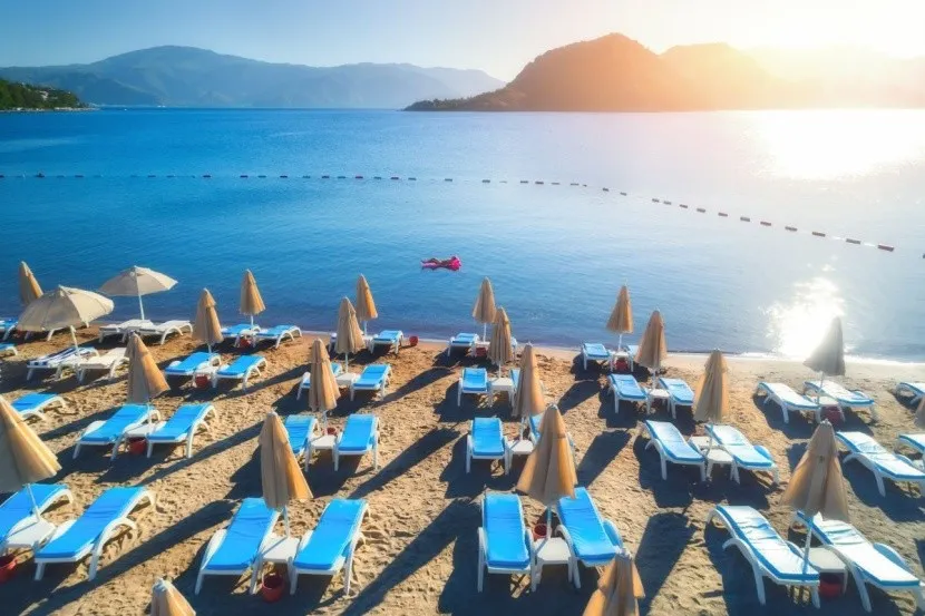 Bodrum turkusowe morze plaża