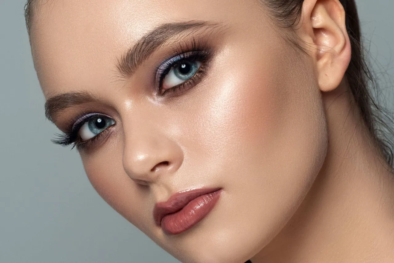 makijaż oka krok po kroku schemat