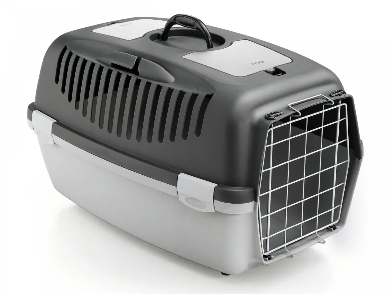 Cechy dobrego transportera dla kota, metalowe drzwiczki transporter