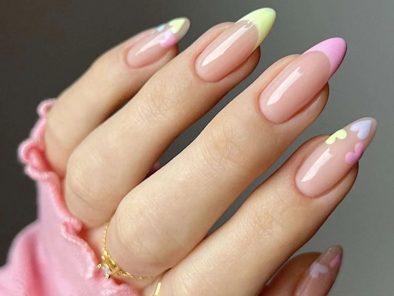 Pastell French Nails Designs