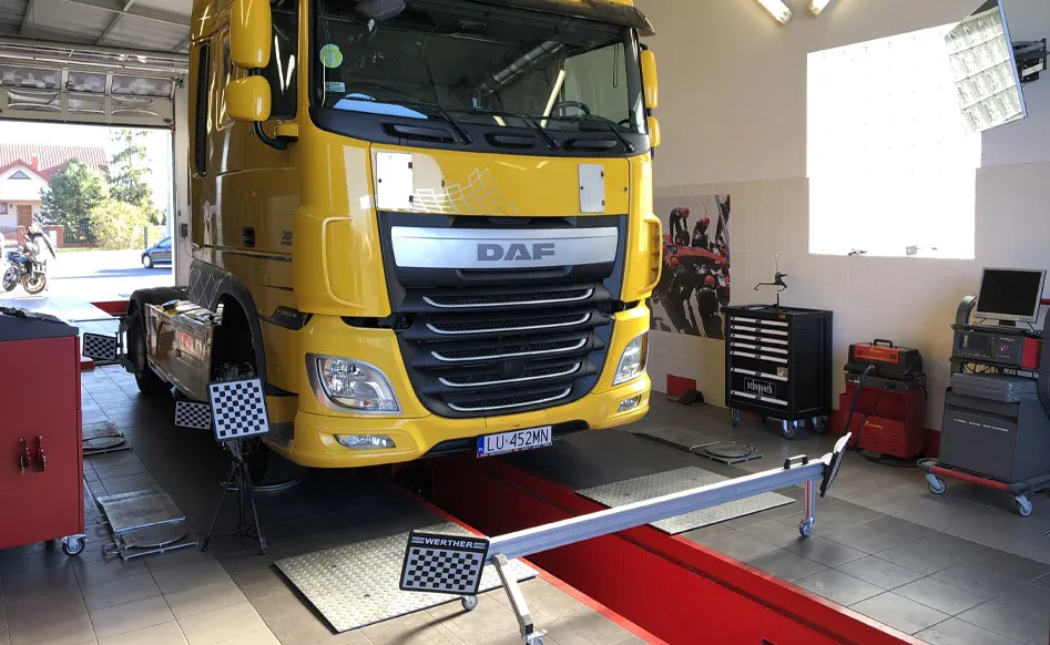 badanie techniczne układ kierowniczy ciężarówki