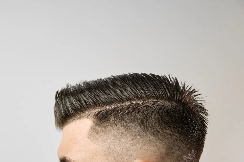 Zdjęcie Strzyżenie typu fade? Jak je wykonać i komu ono najbardziej pasuje?