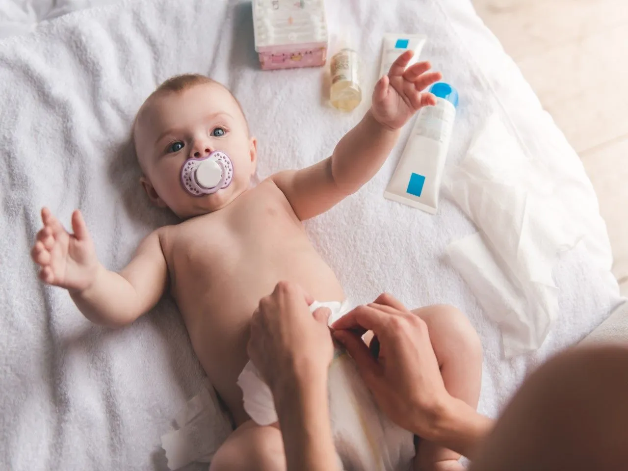 Przewijanie noworodka krok po kroku