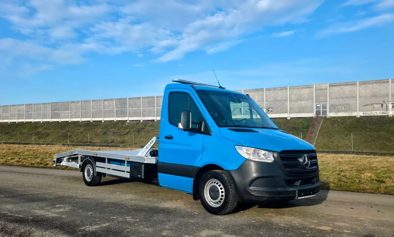 laweta transport samochodu automatyczna skrzynia biegów