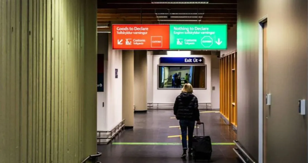 Islandia kontrola celna bagażu