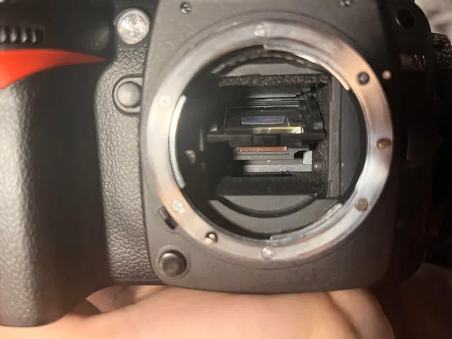 Nikon aparat migawka zużycie