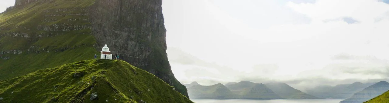 Wyspy Owcze wiosna budząca się przyroda