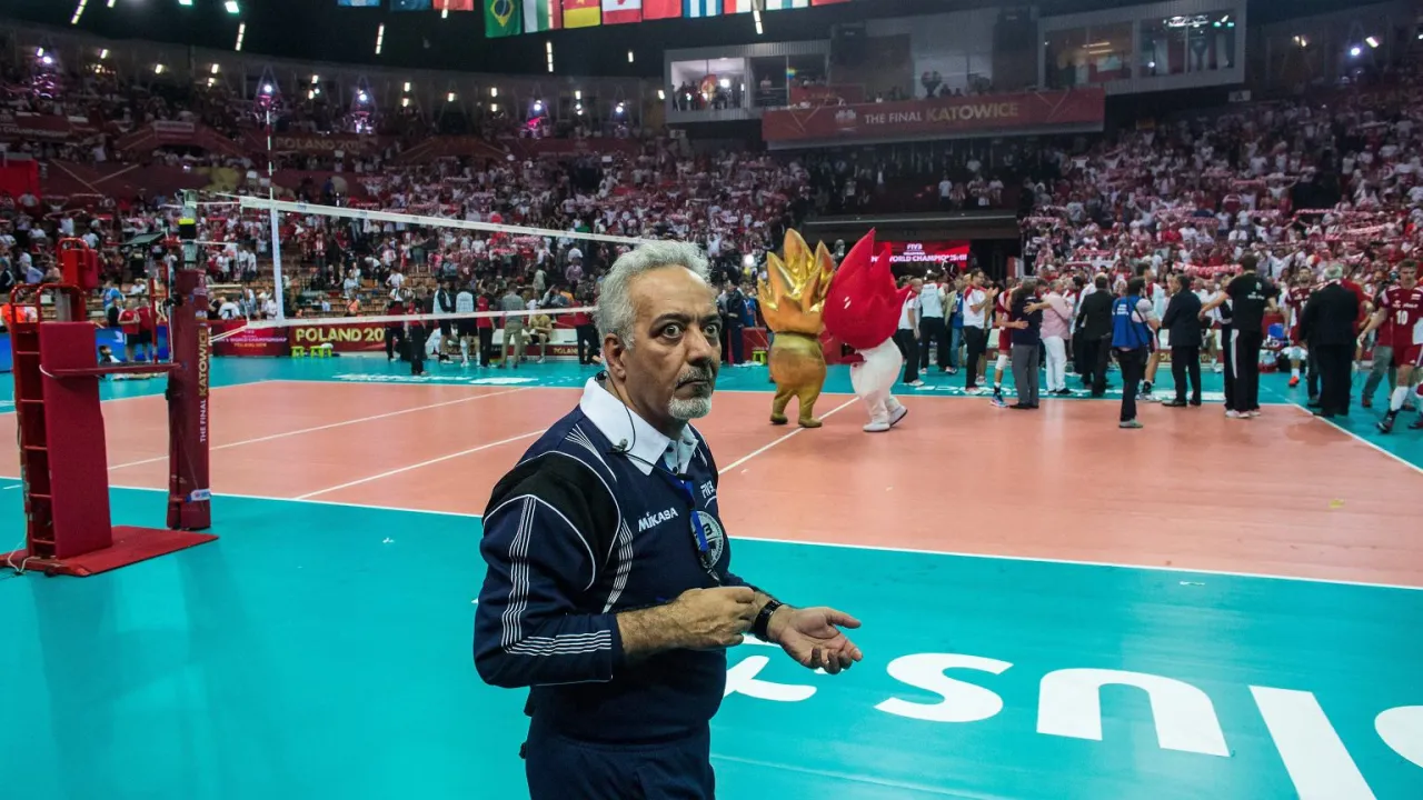 sędzia siatk&oacute;wki międzynarodowy FIVB