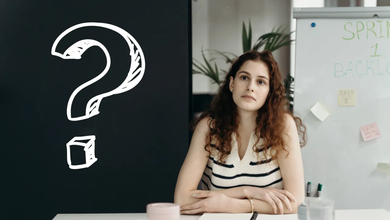 osoba zastanawiająca się nad zmianą pracy