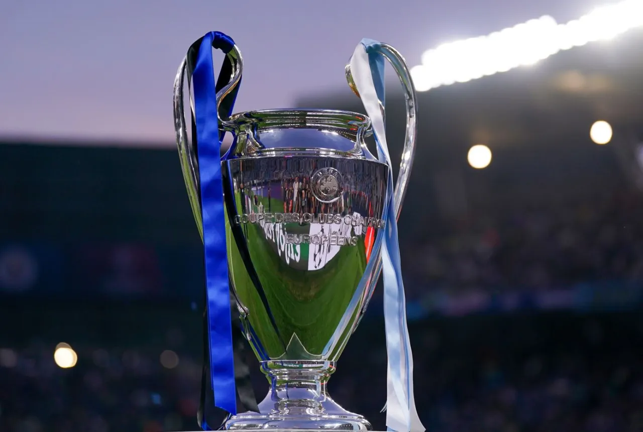 logo klub&oacute;w Liga Mistrz&oacute;w faworyci