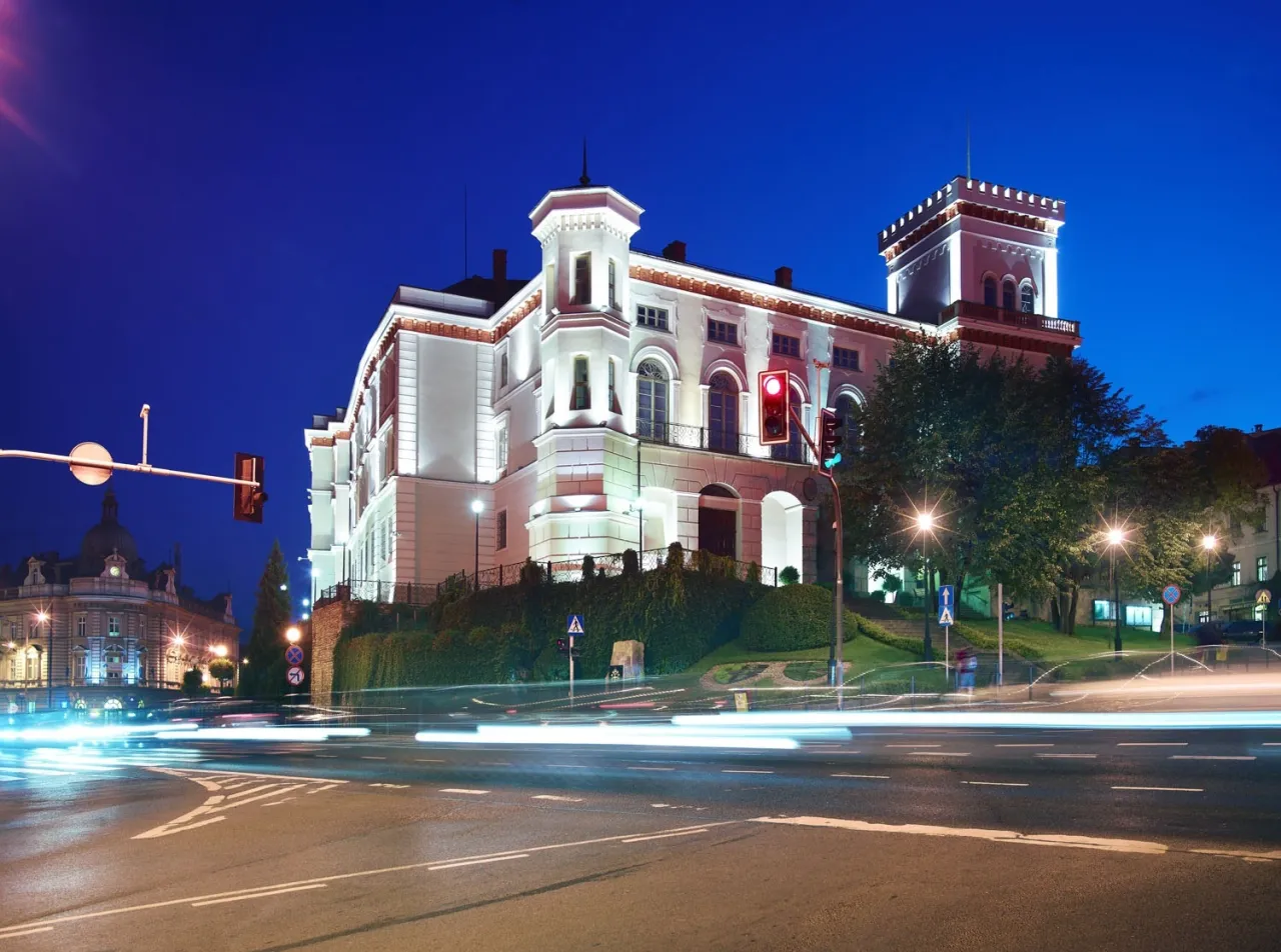 Rynek Bielsko-Biała, Zamek Sułkowskich