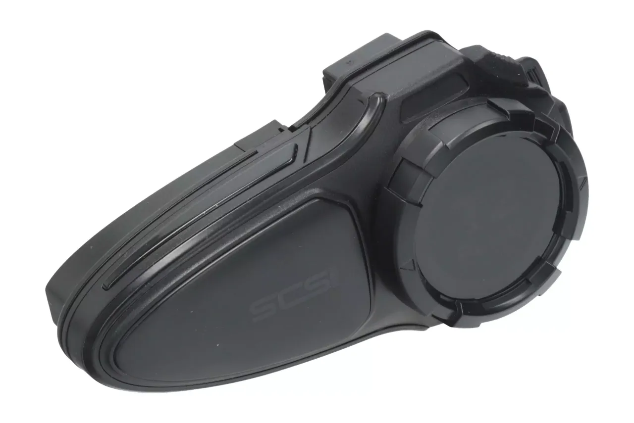 motocyklista z interkomem w kasku, uśmiechnięty, komunikacja