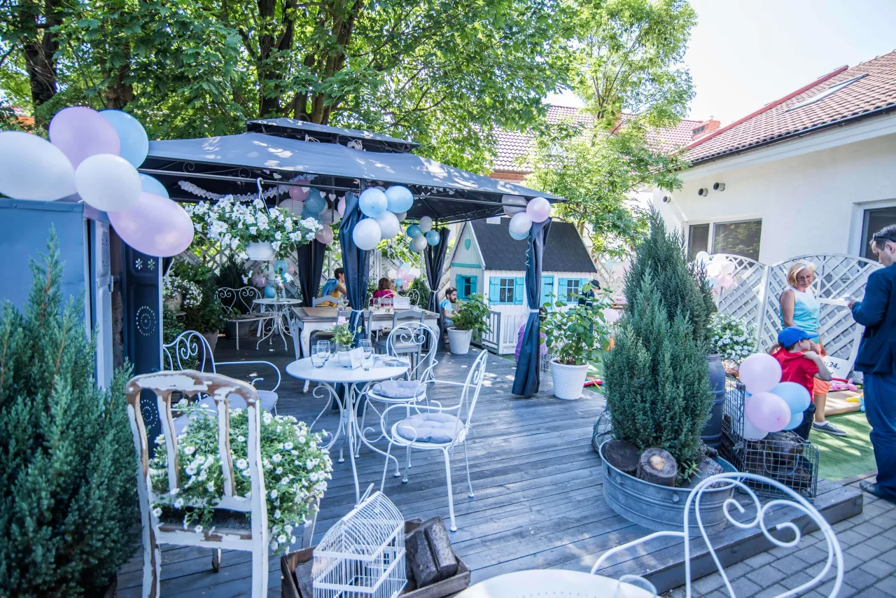 restauracja poznań z placem zabaw dla dzieci