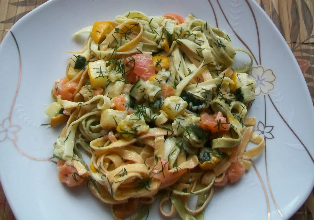 rodzaje wędzonego łososia do makaronu