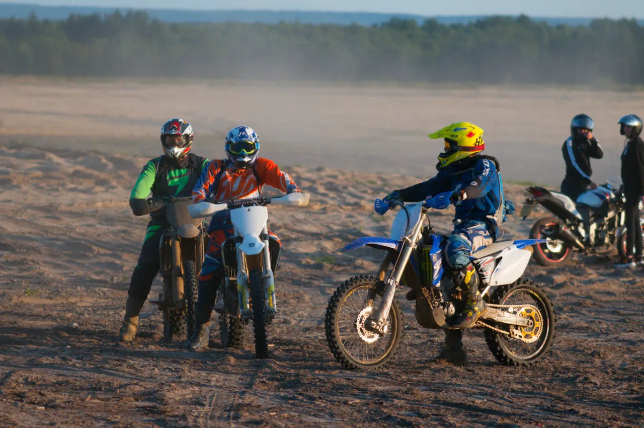 pustynia błędowska motocyklem