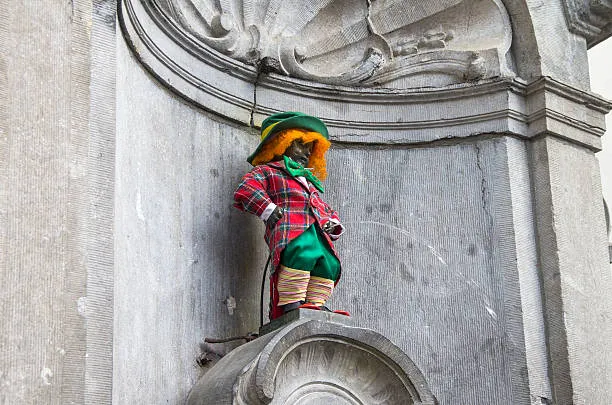 Manneken Pis kostiumy