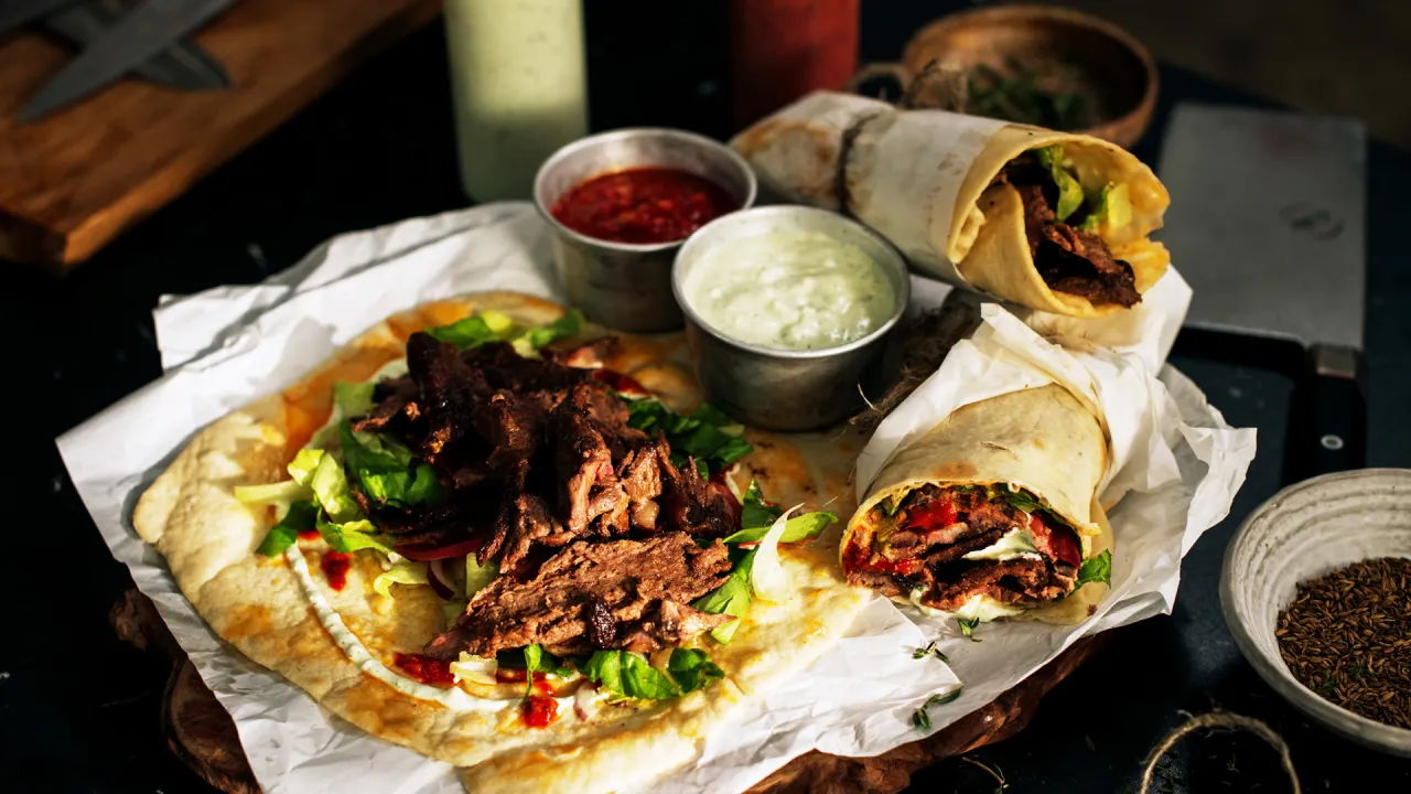 Kebab w lawaszu z warzywami