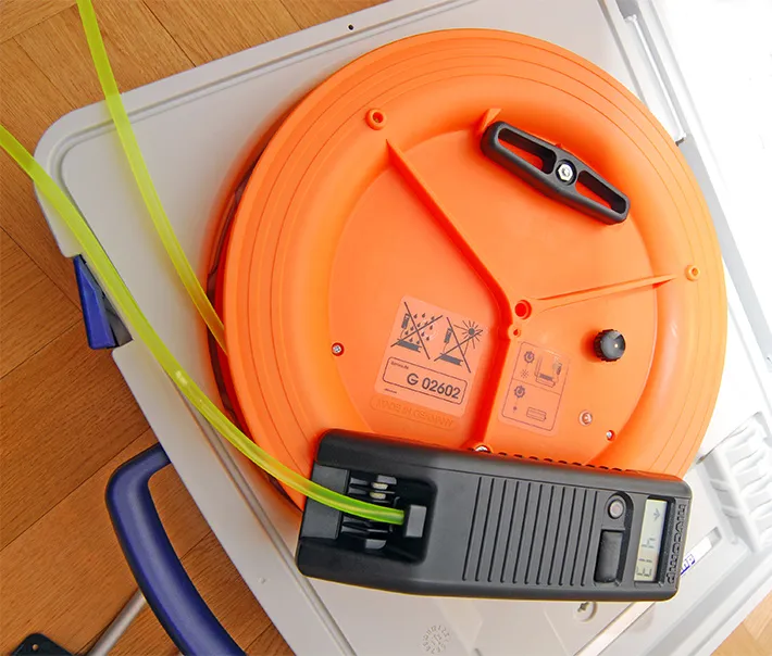 Zdjęcie Jak poziomica wężowa może ułatwić Twoje prace budowlane i ogrodnicze