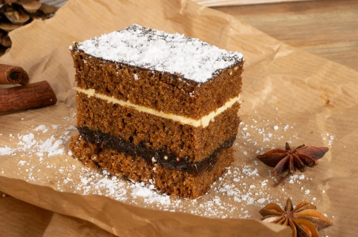 Piekarnik z dymem i ciasto na blacie