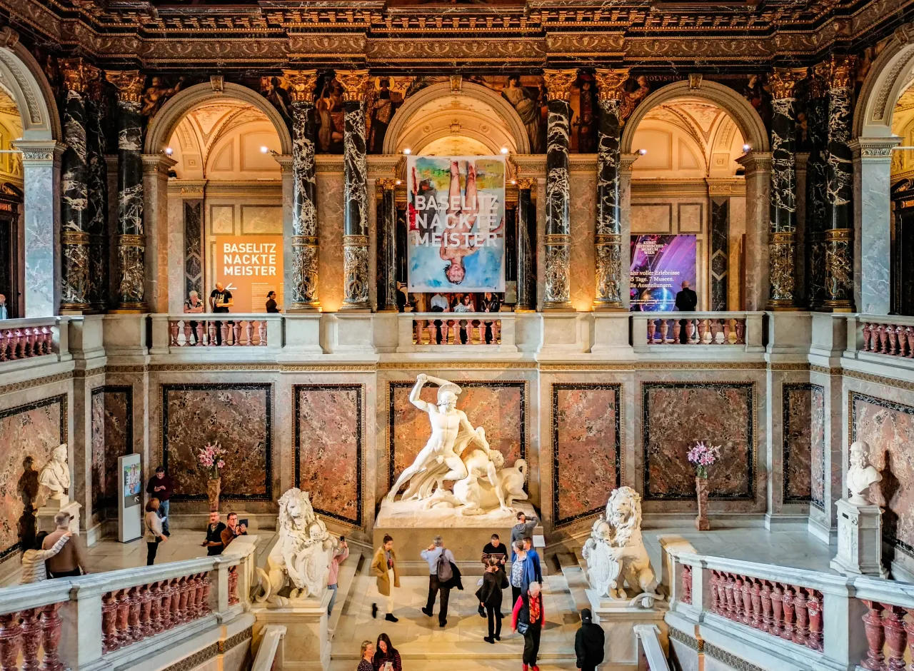Kunsthistorisches Museum Wiedeń wnętrze