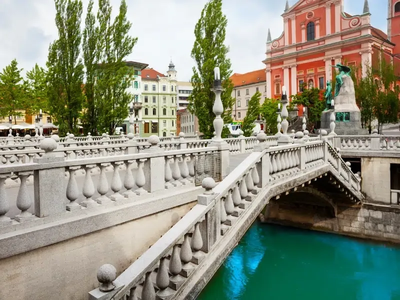 Ljubljana mosty architektura