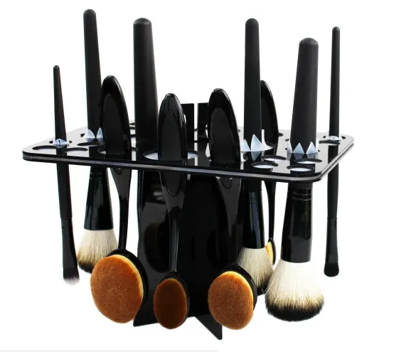 Prawidłowe suszenie pędzli do makijażu stojak