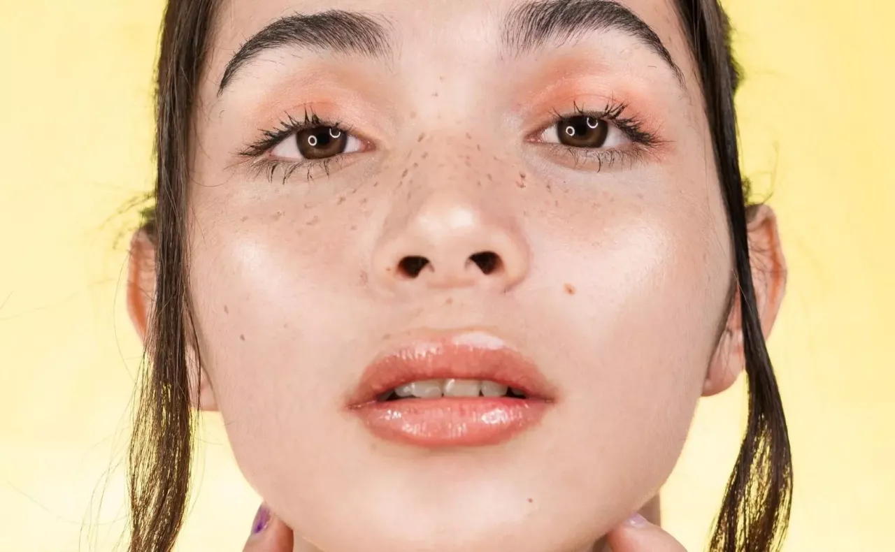 cera tłusta rozszerzone pory