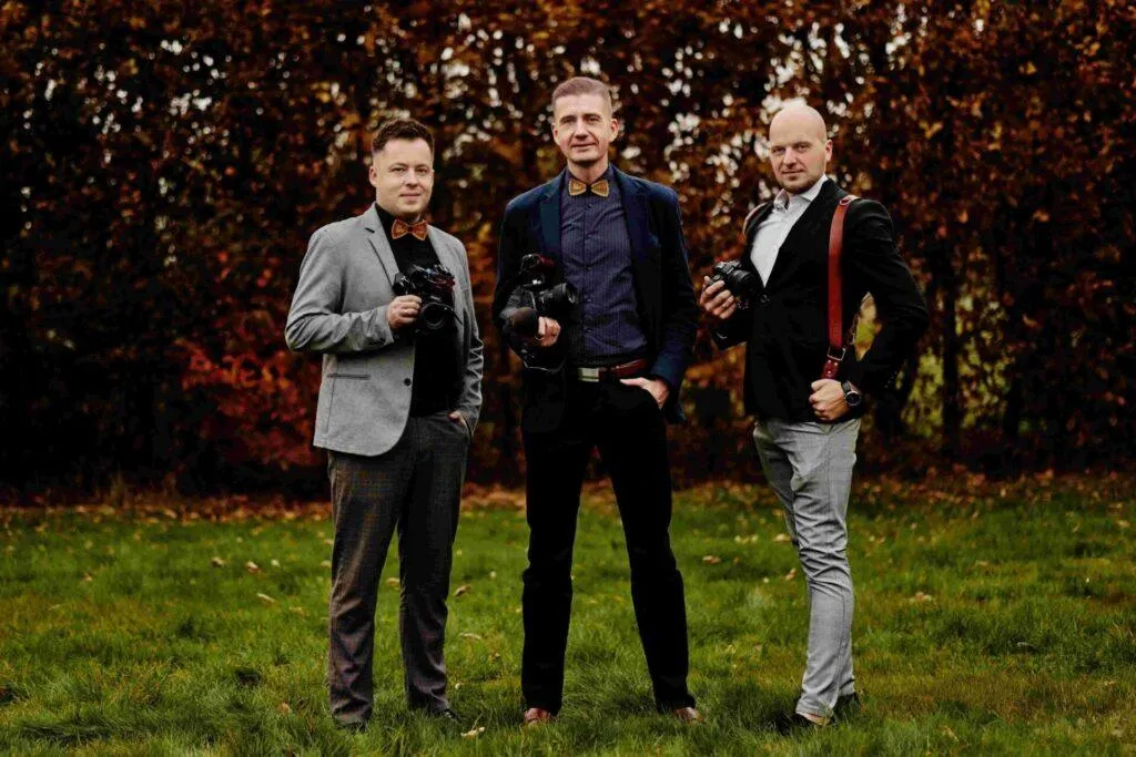 Zesp&oacute;ł fotograf i kamerzysta na wesele