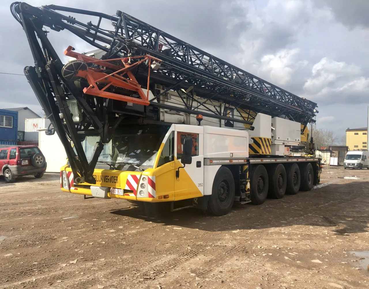 dźwig z przeciwwagami