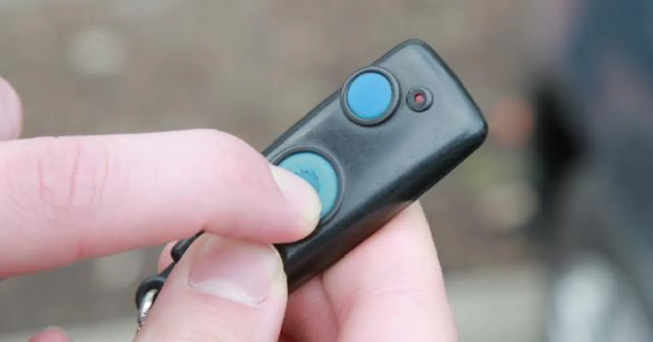 Pilot samochodowy bateria zakłócenia