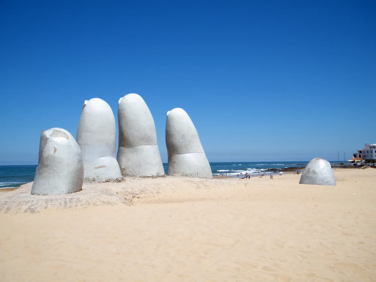 La Mano Punta del Este spiaggia Brava