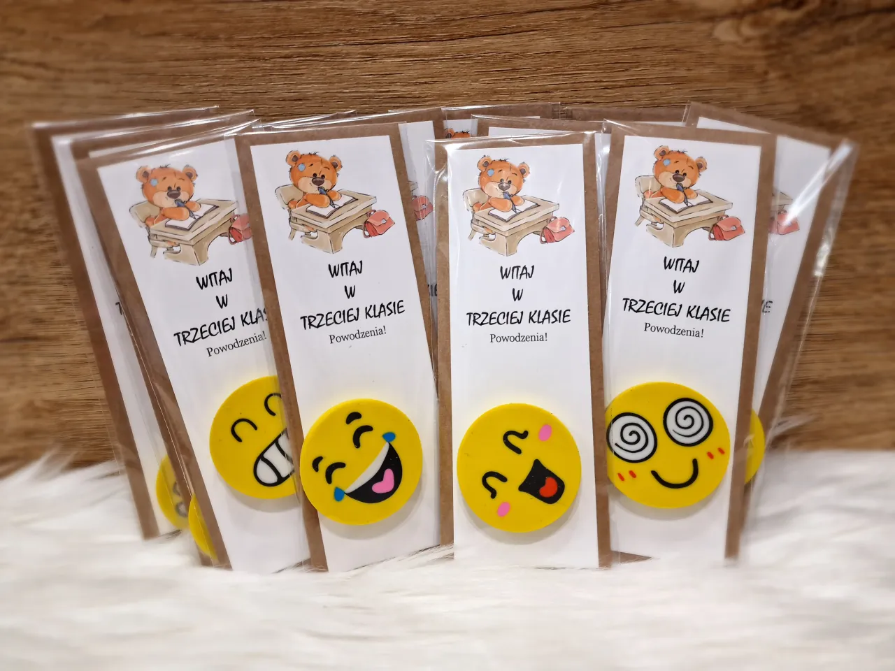 vouchery na przeżycia, szczęśliwa para na spadochronie