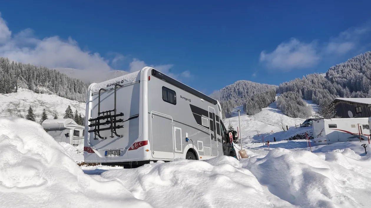 kamper zimą przygotowanie