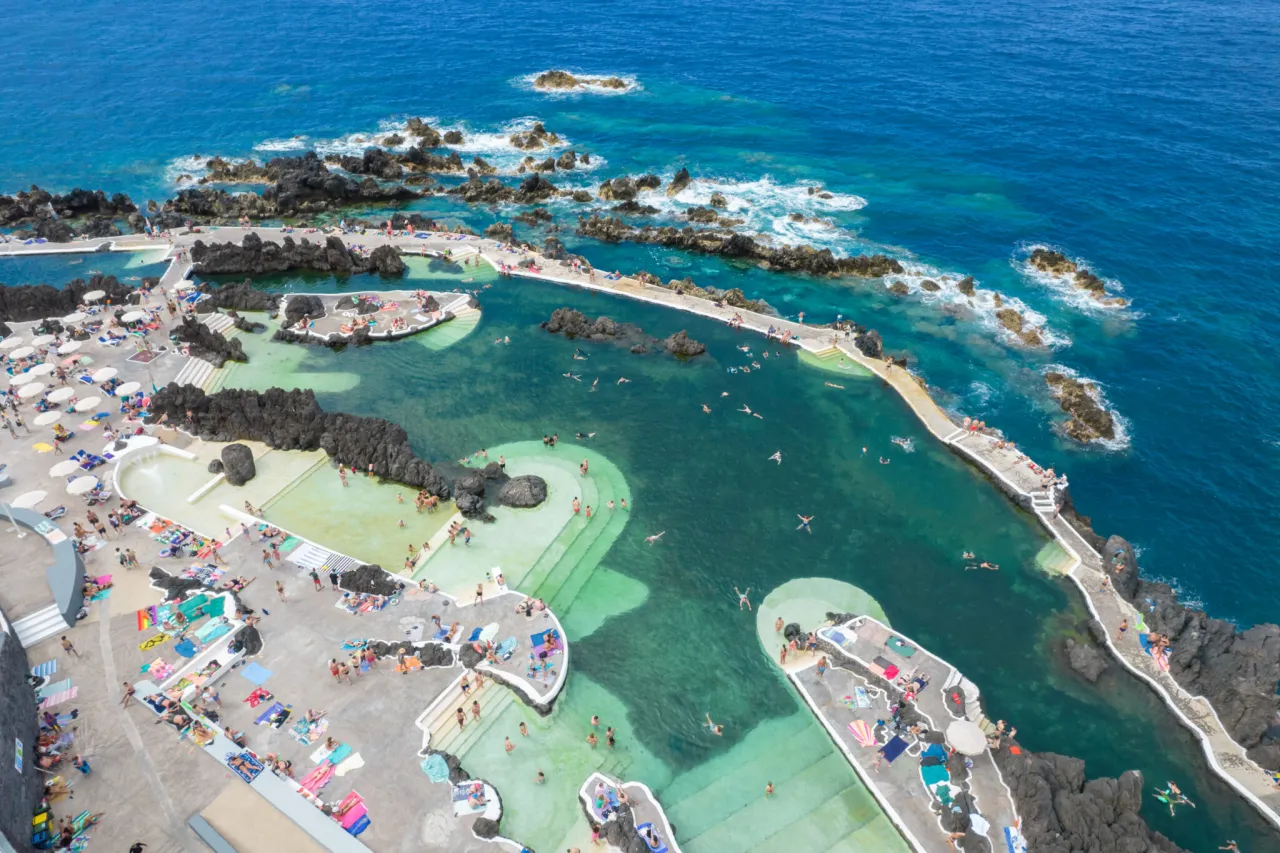 Porto Moniz naturalne baseny lawowe