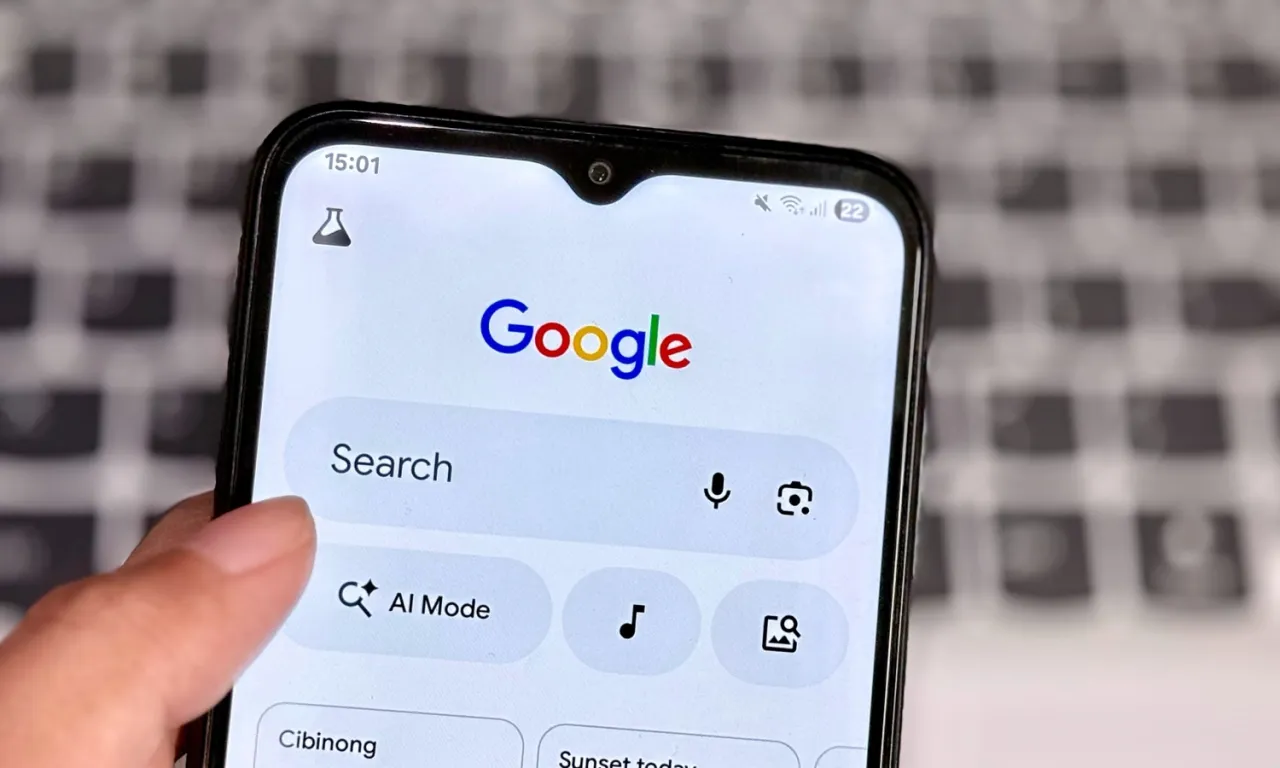 Palec wskazuje opcję 