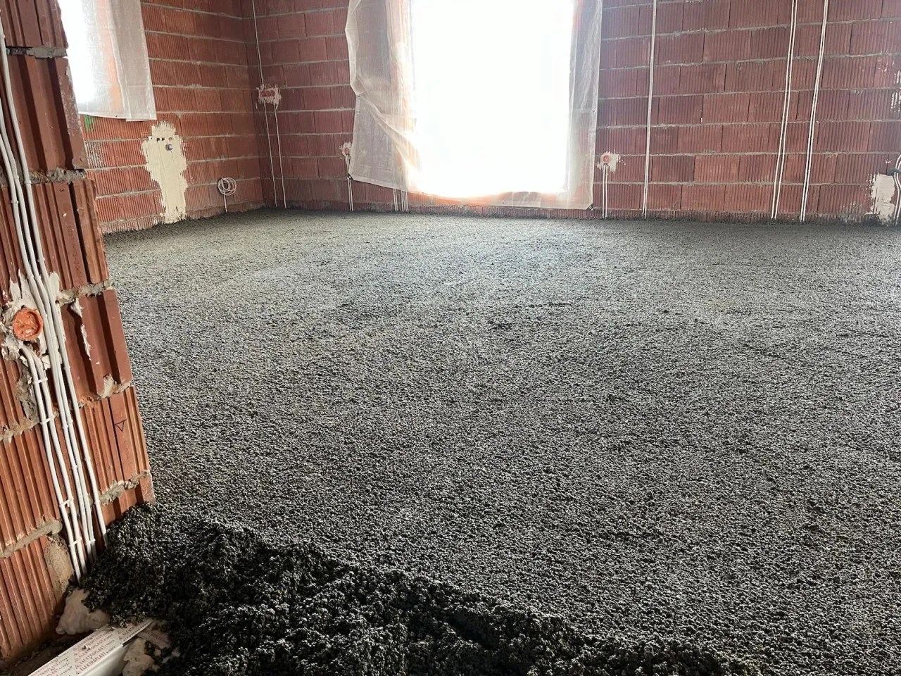 Tabela por&oacute;wnawcza pianobeton styrobeton parametry techniczne