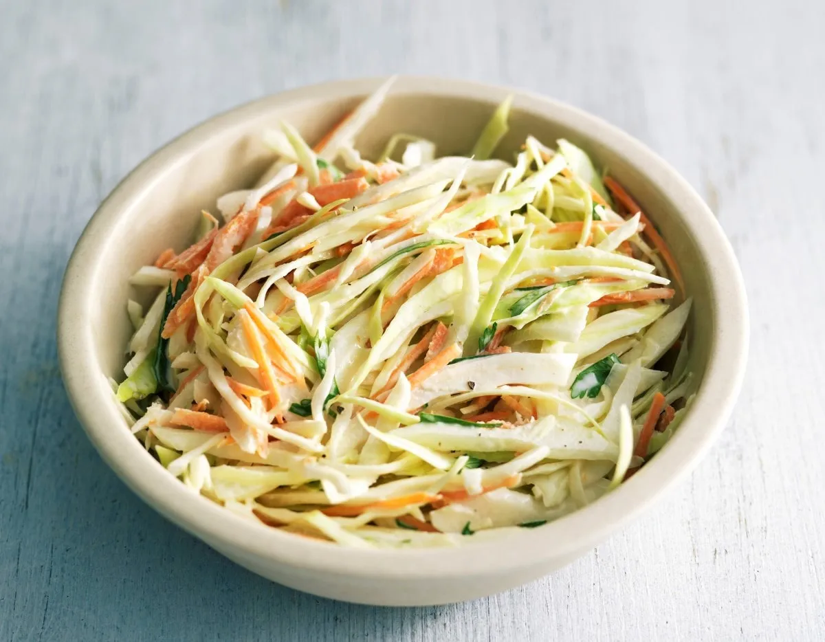 klasyczna surówka coleslaw
