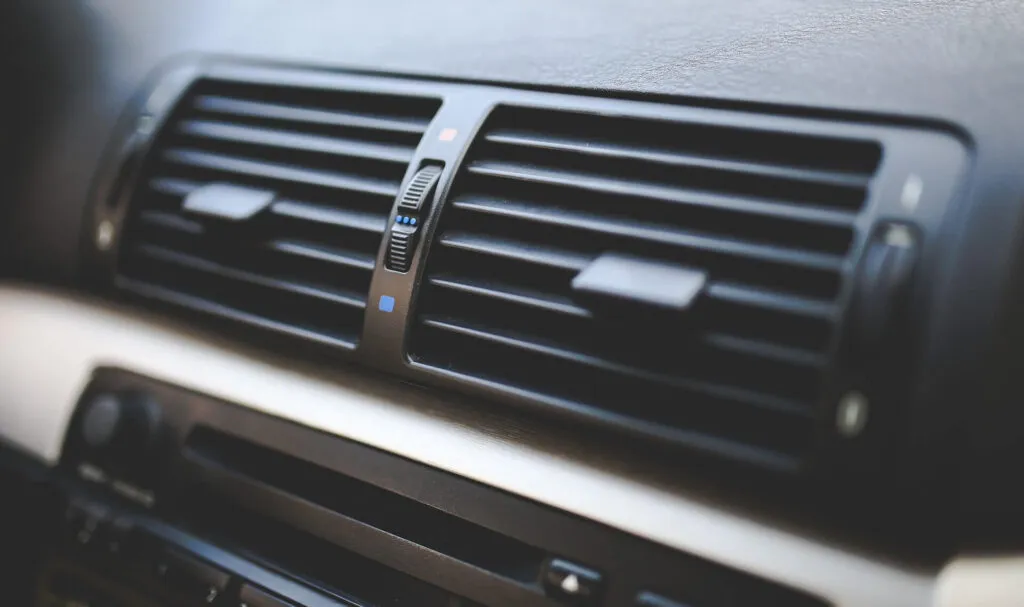 Por&oacute;wnanie nowej i używanej chłodnicy klimatyzacji