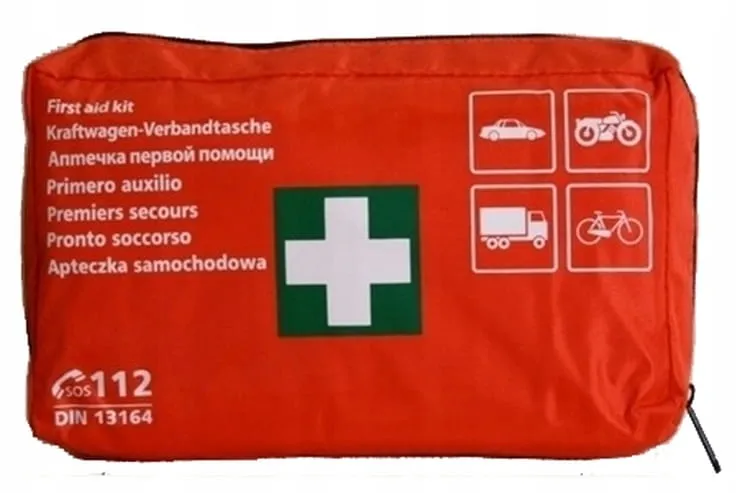 apteczka samochodowa norma DIN 13164