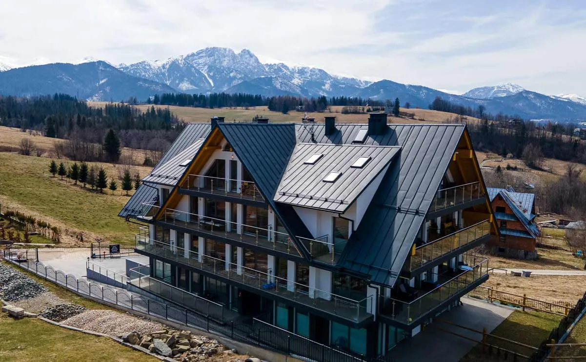 Apartamenty Bachledzki Wierch widok na g&oacute;ry Zakopane