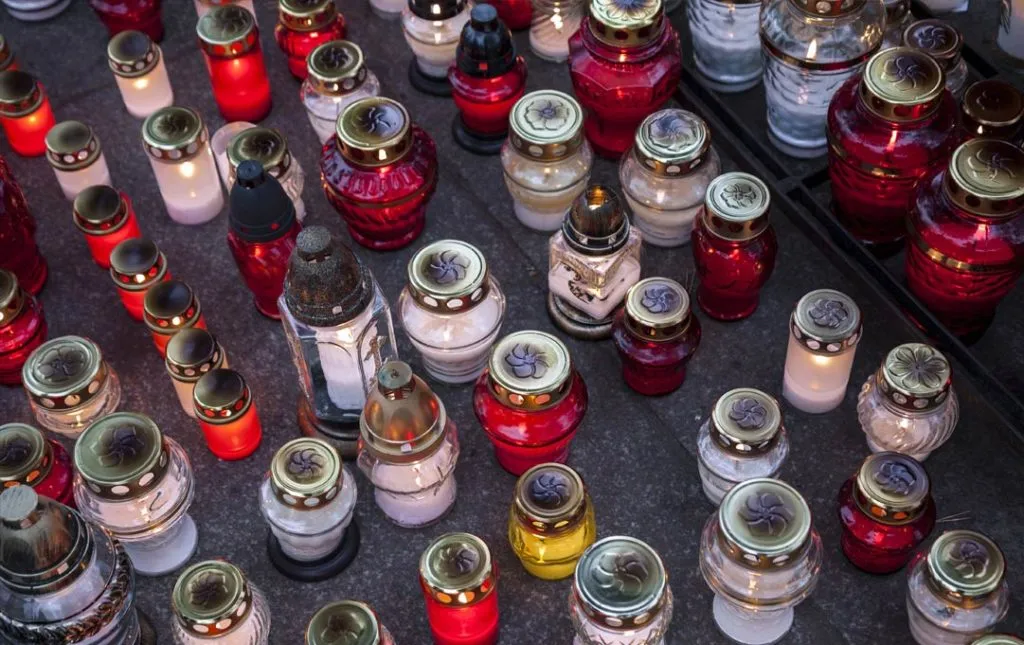 Zdjęcie Jakie wkłady do zniczy na zimę wybrać, by uniknąć rozczarowania?