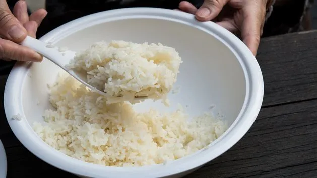 ryż ugotowany i schłodzony