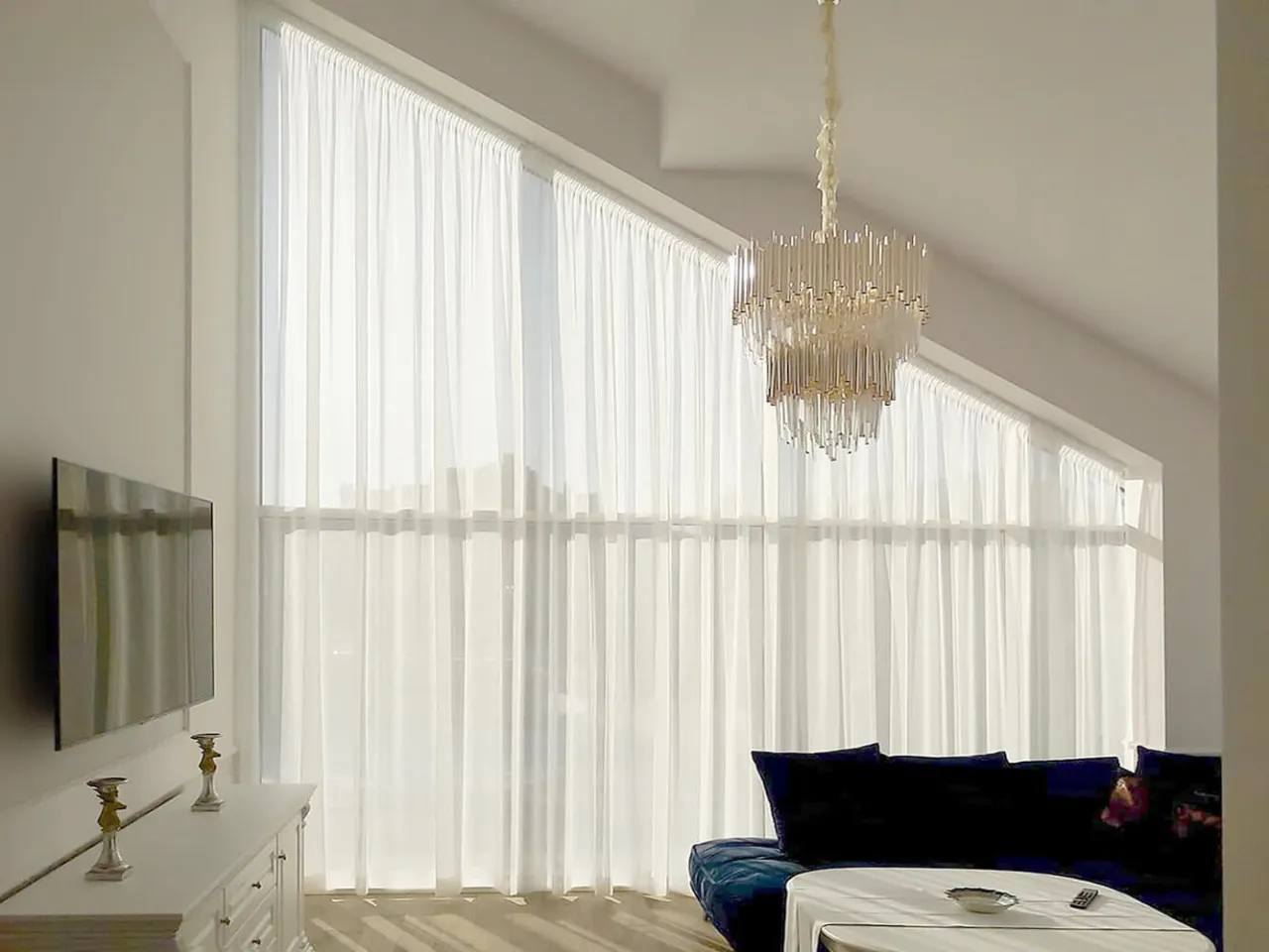 firanki na okno skośne inspiracje