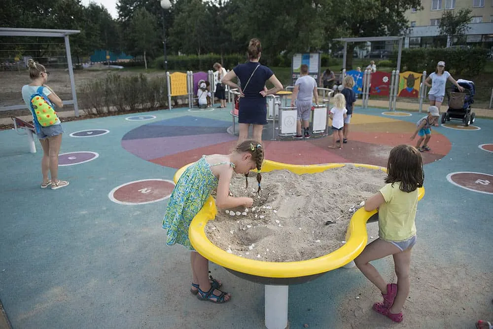 sensoryczny plac zabaw dla dzieci
