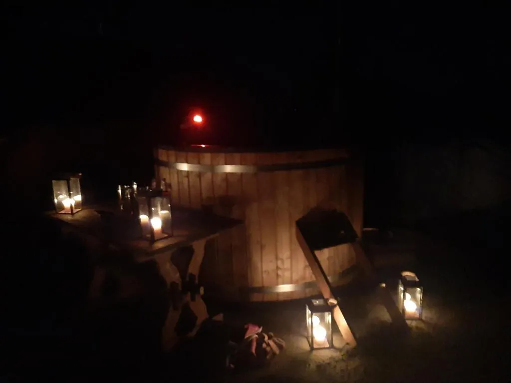 Bac&oacute;wka na Zadzielu basen z widokiem na g&oacute;ry