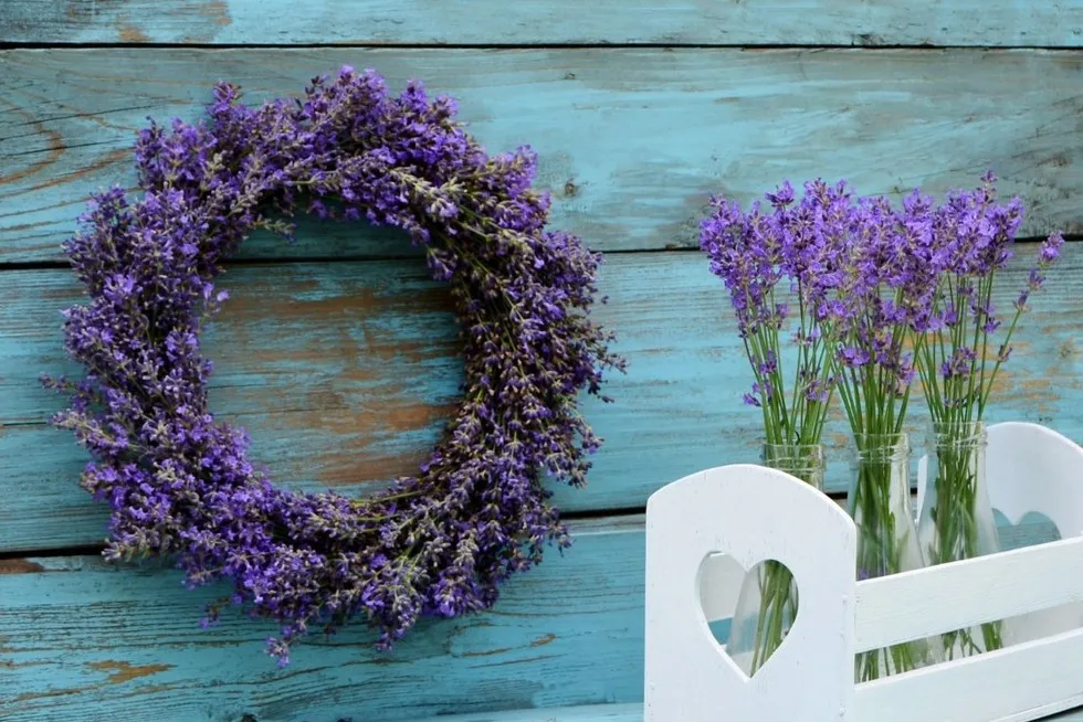 lawendowy wianek na drzwi DIY